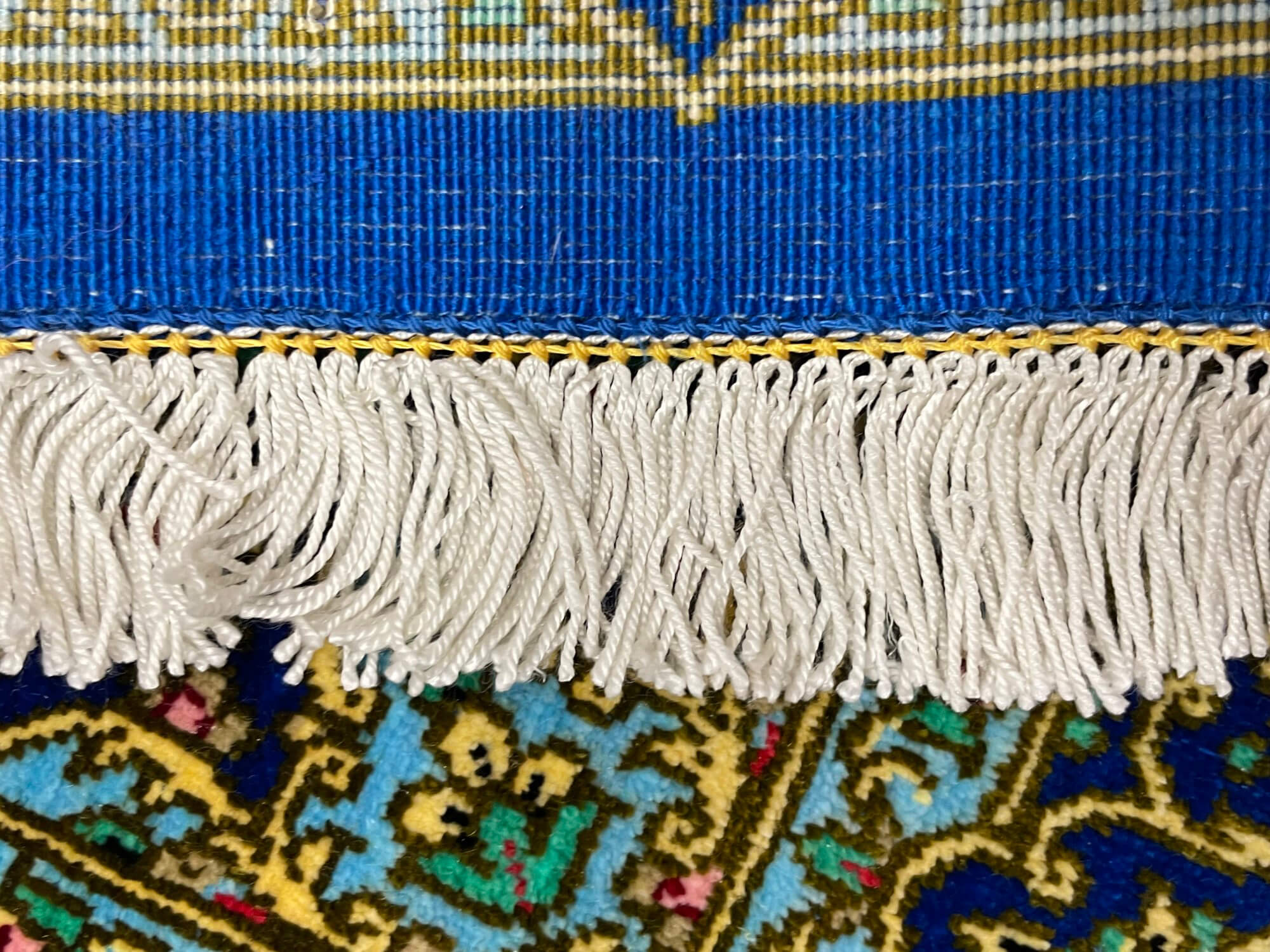 Ghom Silk Royal