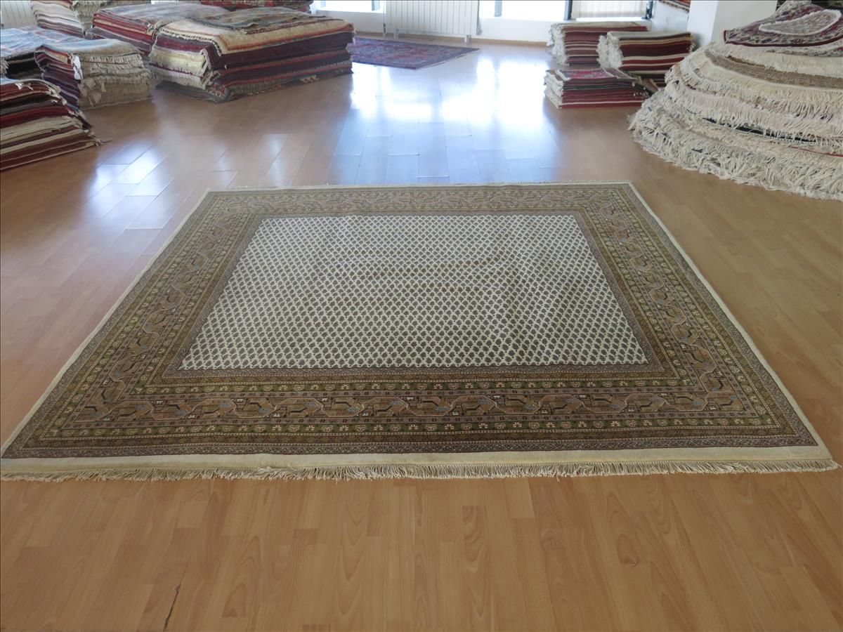 Oriental rug Mir