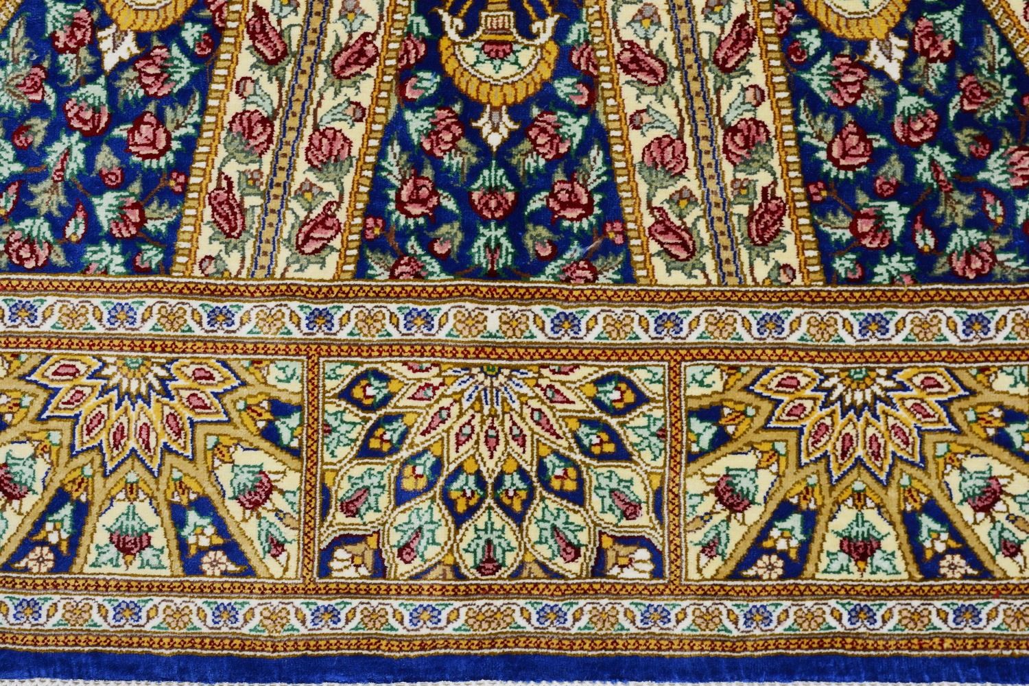 Oriental rug Ghom Silk Royal