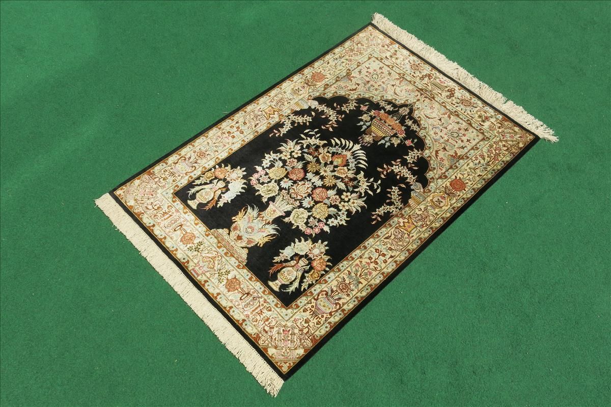 Oriental rug Ghom Silk Imperial